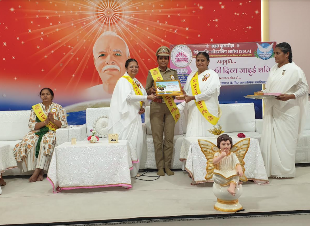 गुजरात में सौ प्रथम केशोद में  शिव शक्ति लीडरशिप अप्रोच